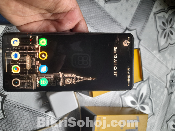 realme 11 Pro.